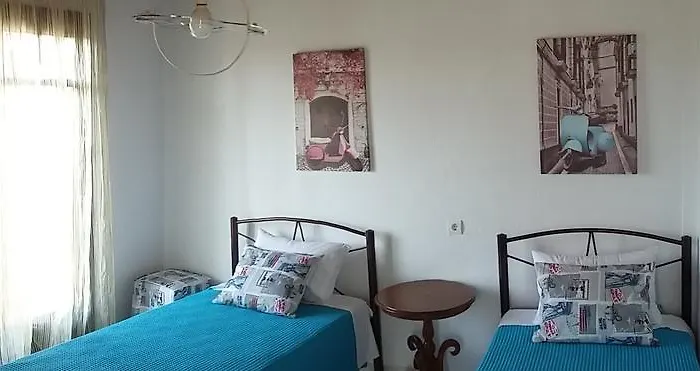 Old Alleys * Ajos Nikolaos